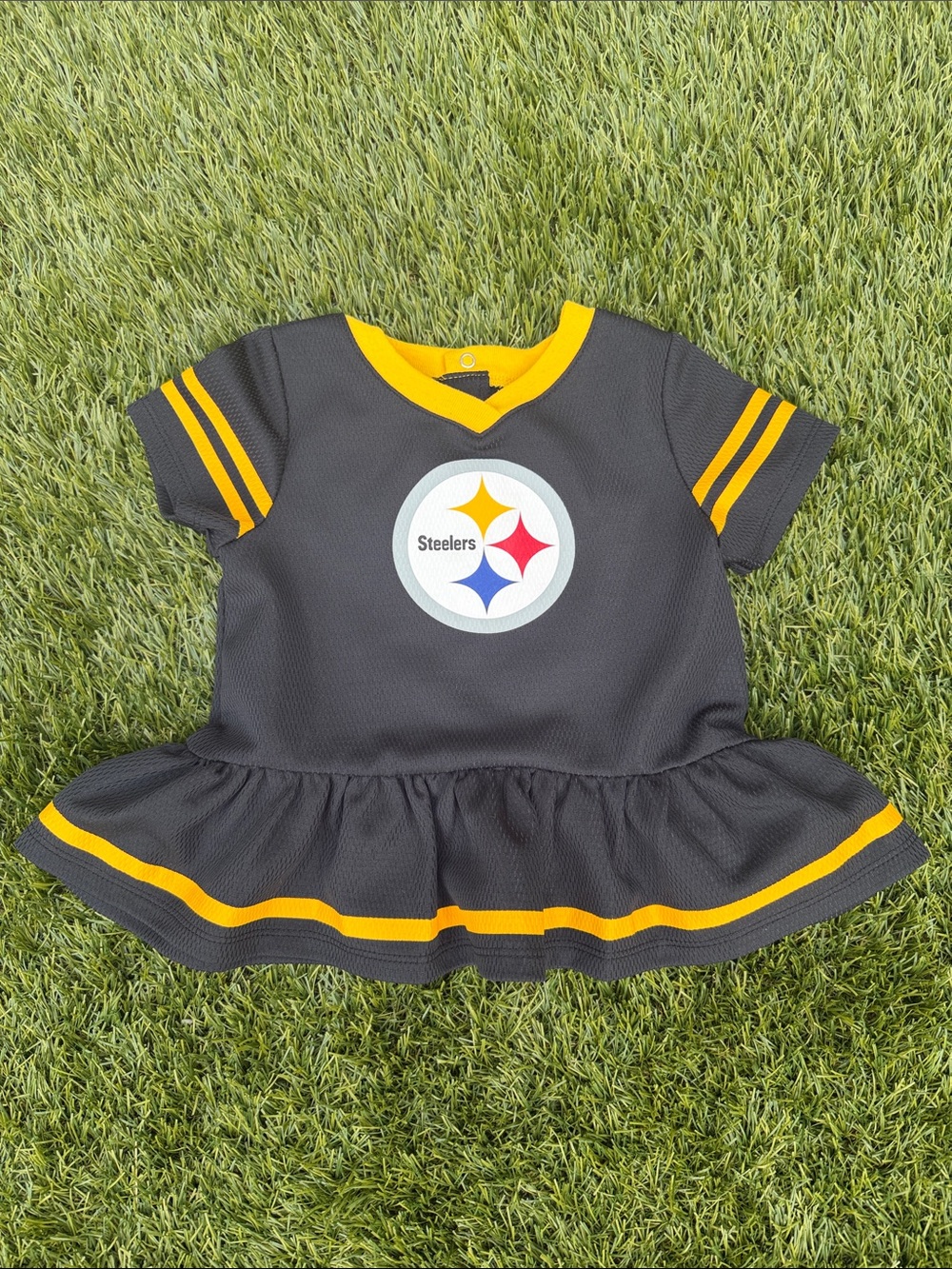 NFL Team Apparel Infant dress- Black & Yellow Pittsburgh Steelers 6-12 months